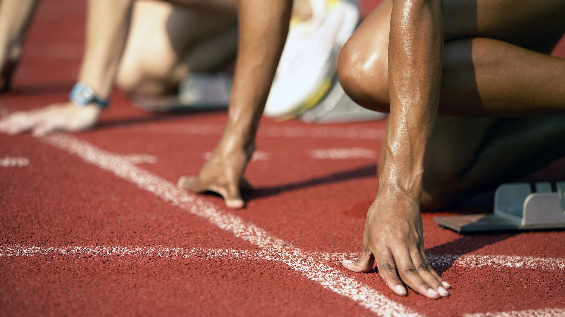 爱游戏官网app-中国足球职业联赛制定球员行为正面引导规则，中国足球规划球员政策